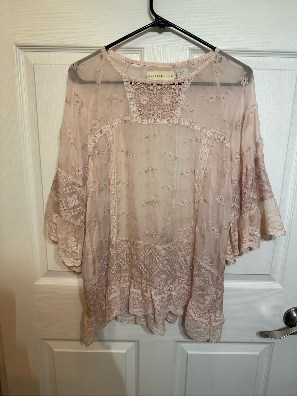 Johnny Was 4  Love and Liberty 100% Silk Light Pink Embroidered Boho Top